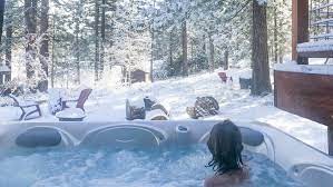 Benefits of Using a Hot Tub in Winter